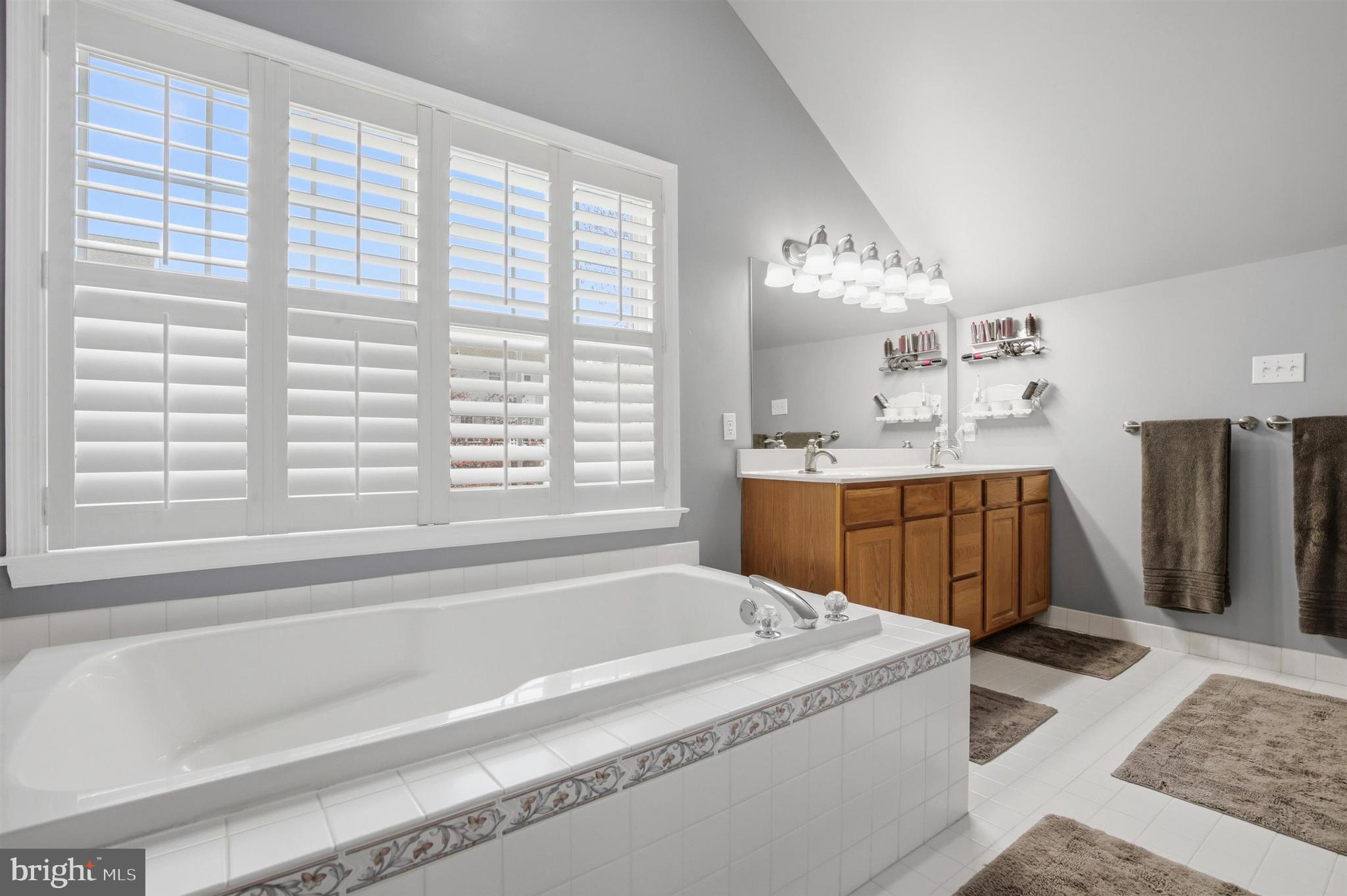 BURNSIDE RESERVE - Residential