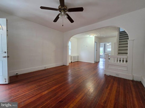 Townhouse For Rent - 921 Revere Avenue<br/> Mercer County, TRENTON, NJ 08629