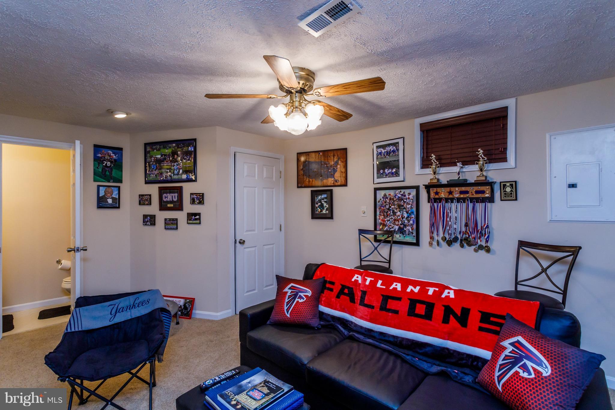 TOWNES OF ASHLEIGH - Residential