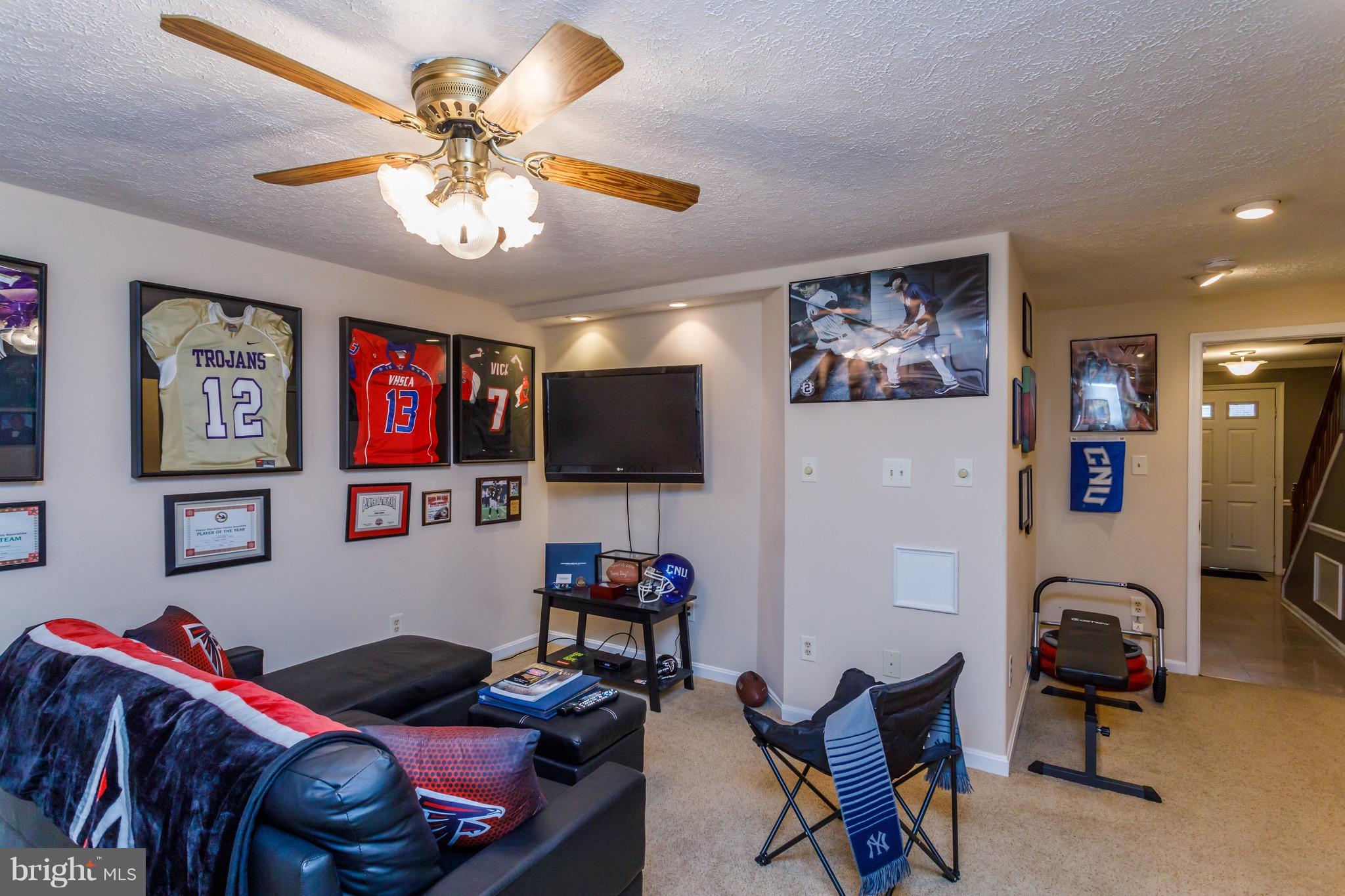 TOWNES OF ASHLEIGH - Residential