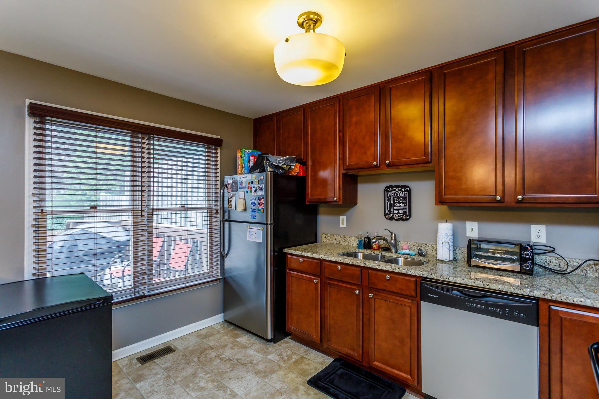 TOWNES OF ASHLEIGH - Residential