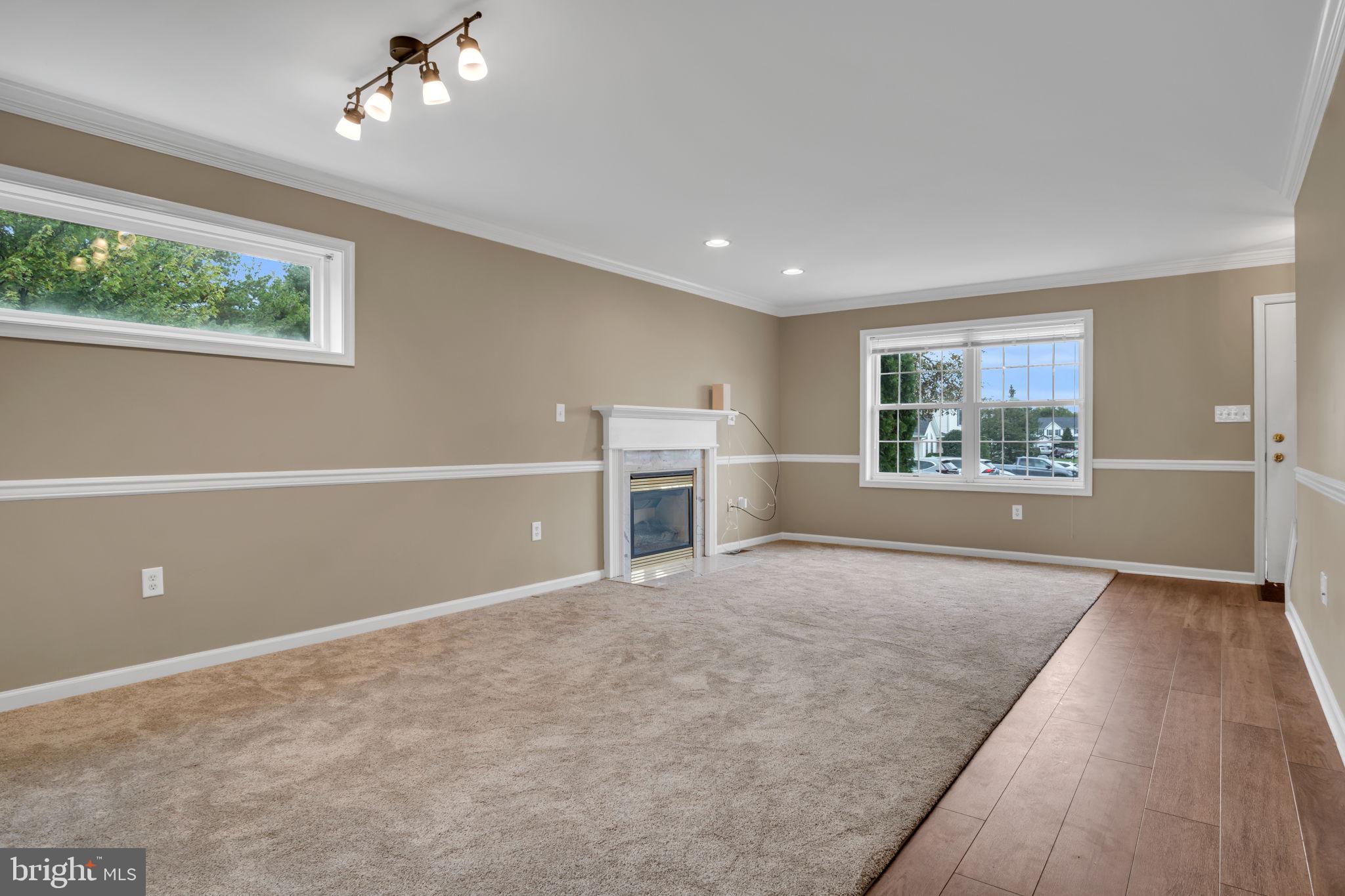 CLOVER LEE - Residential