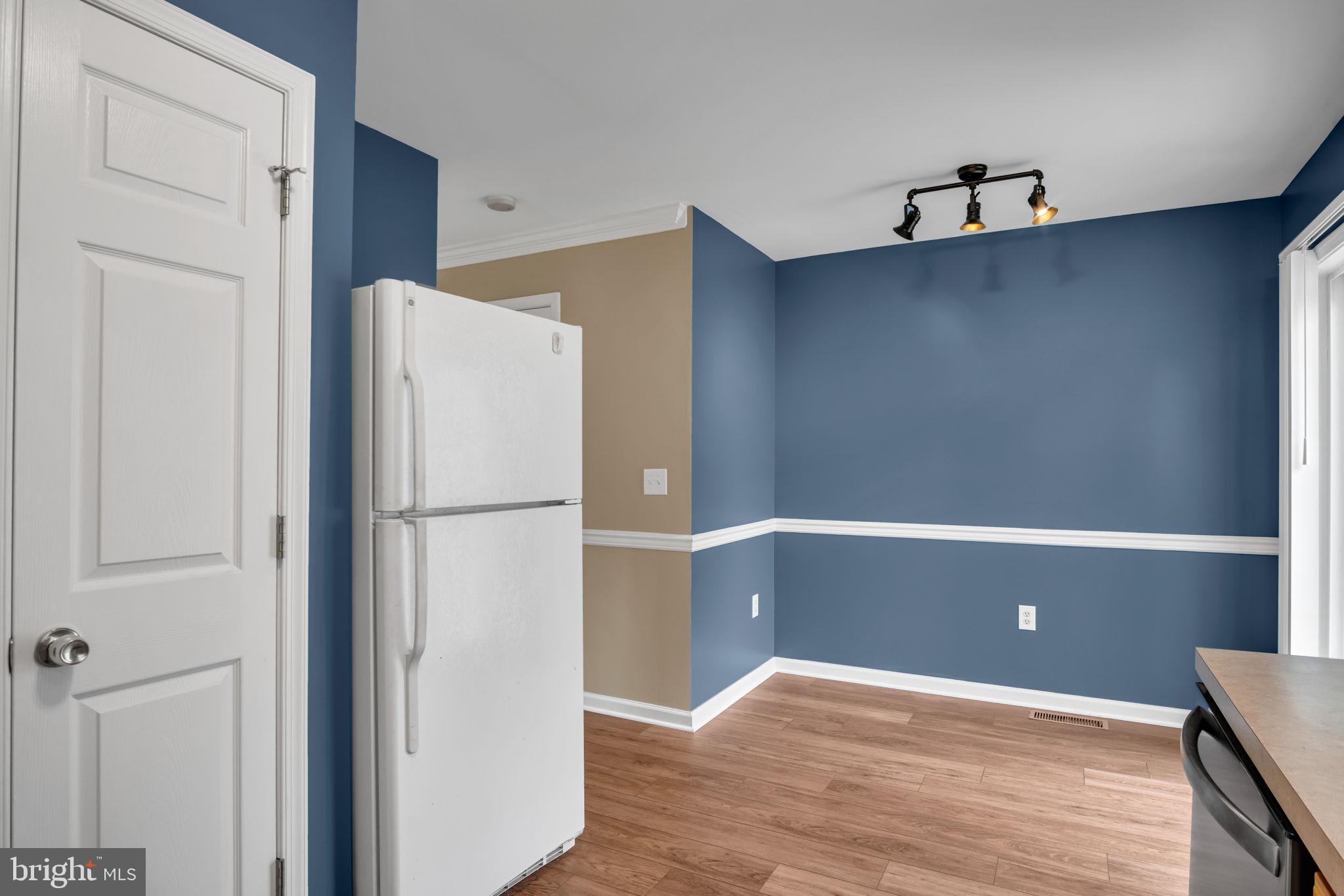 CLOVER LEE - Residential