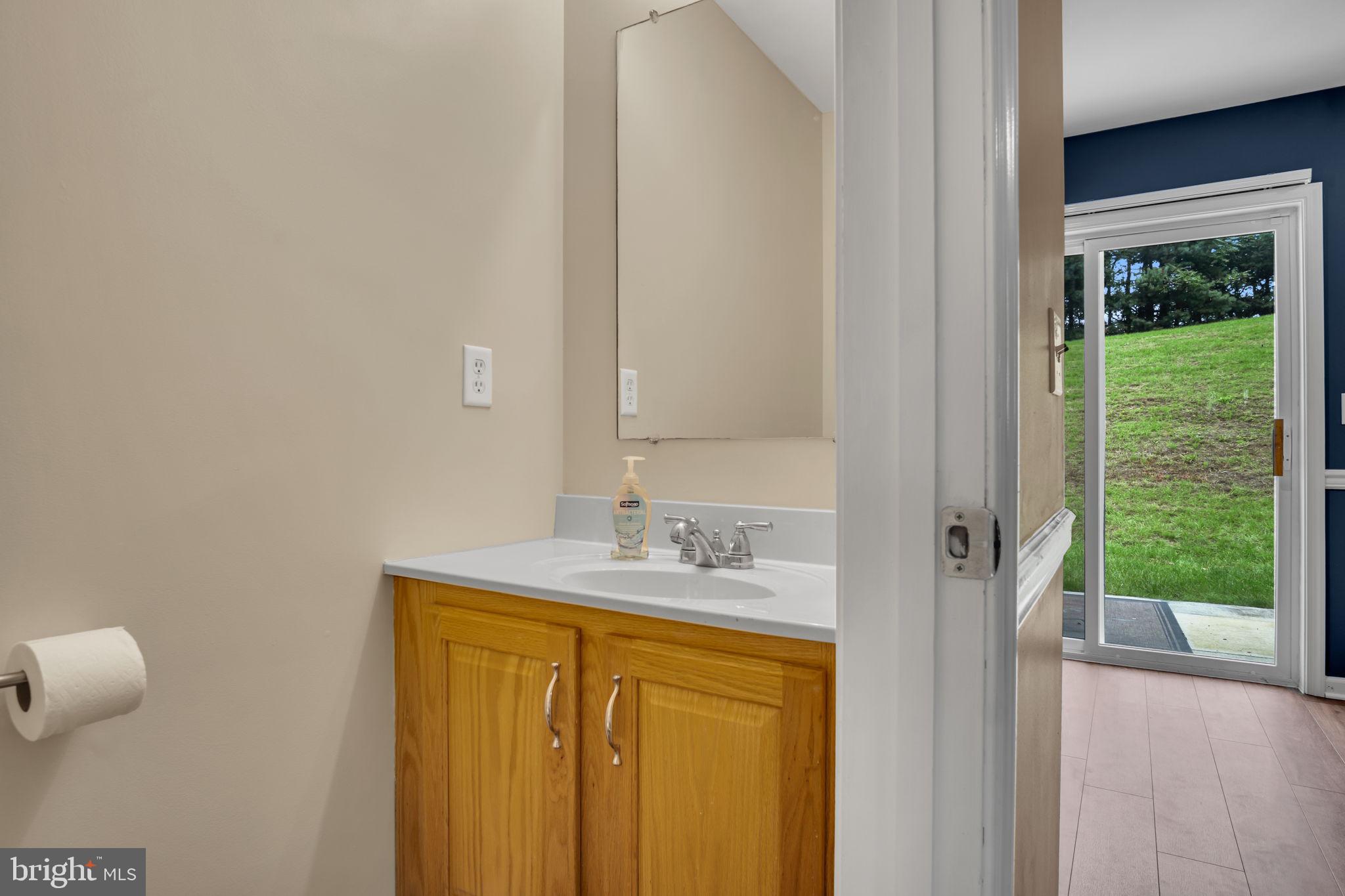 CLOVER LEE - Residential