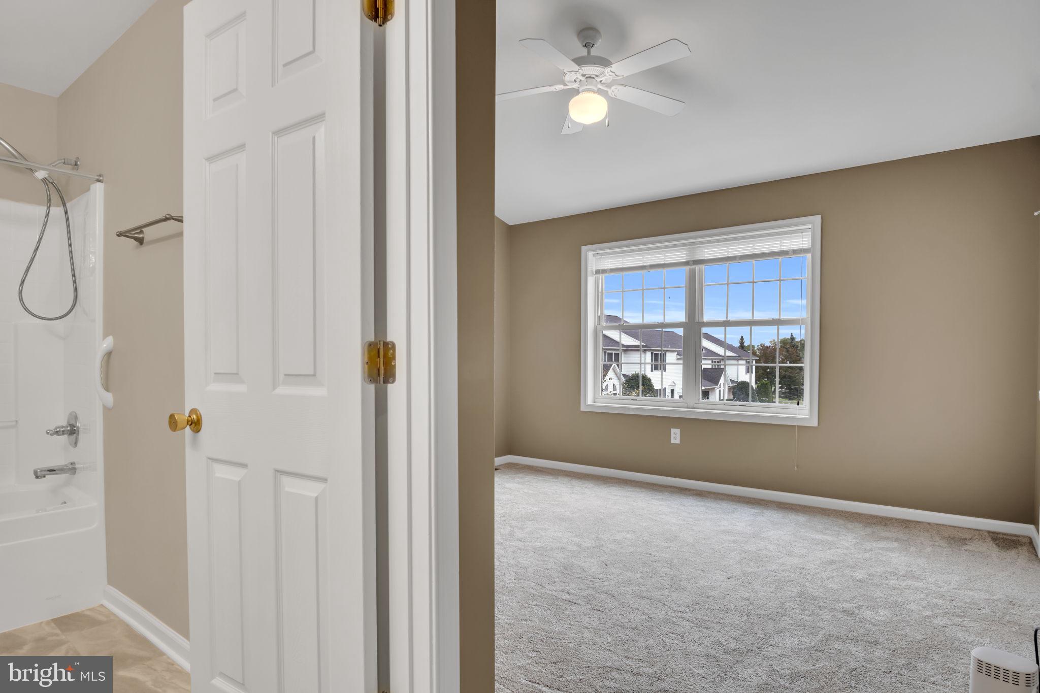 CLOVER LEE - Residential