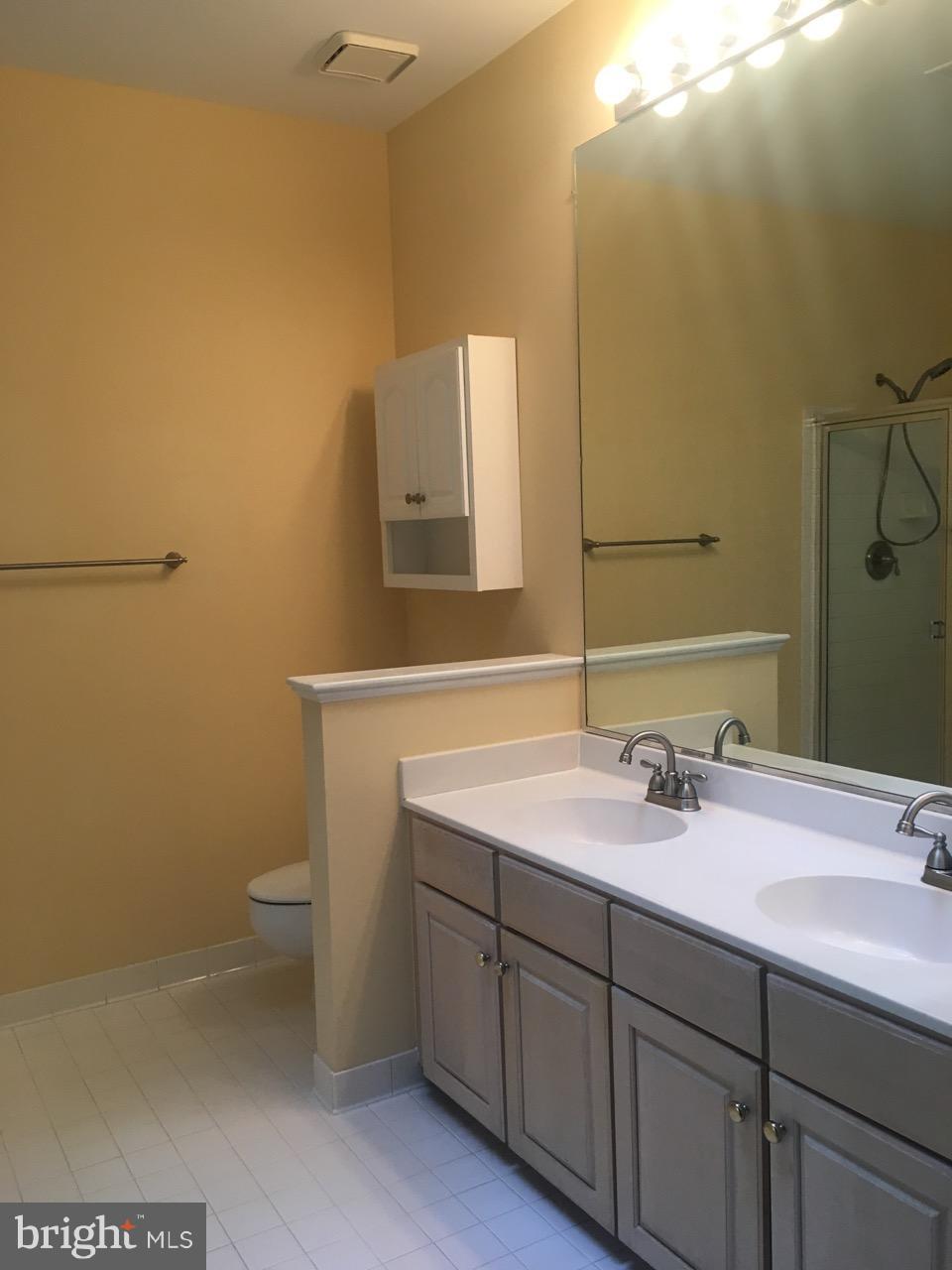 RESTON - Residential Lease