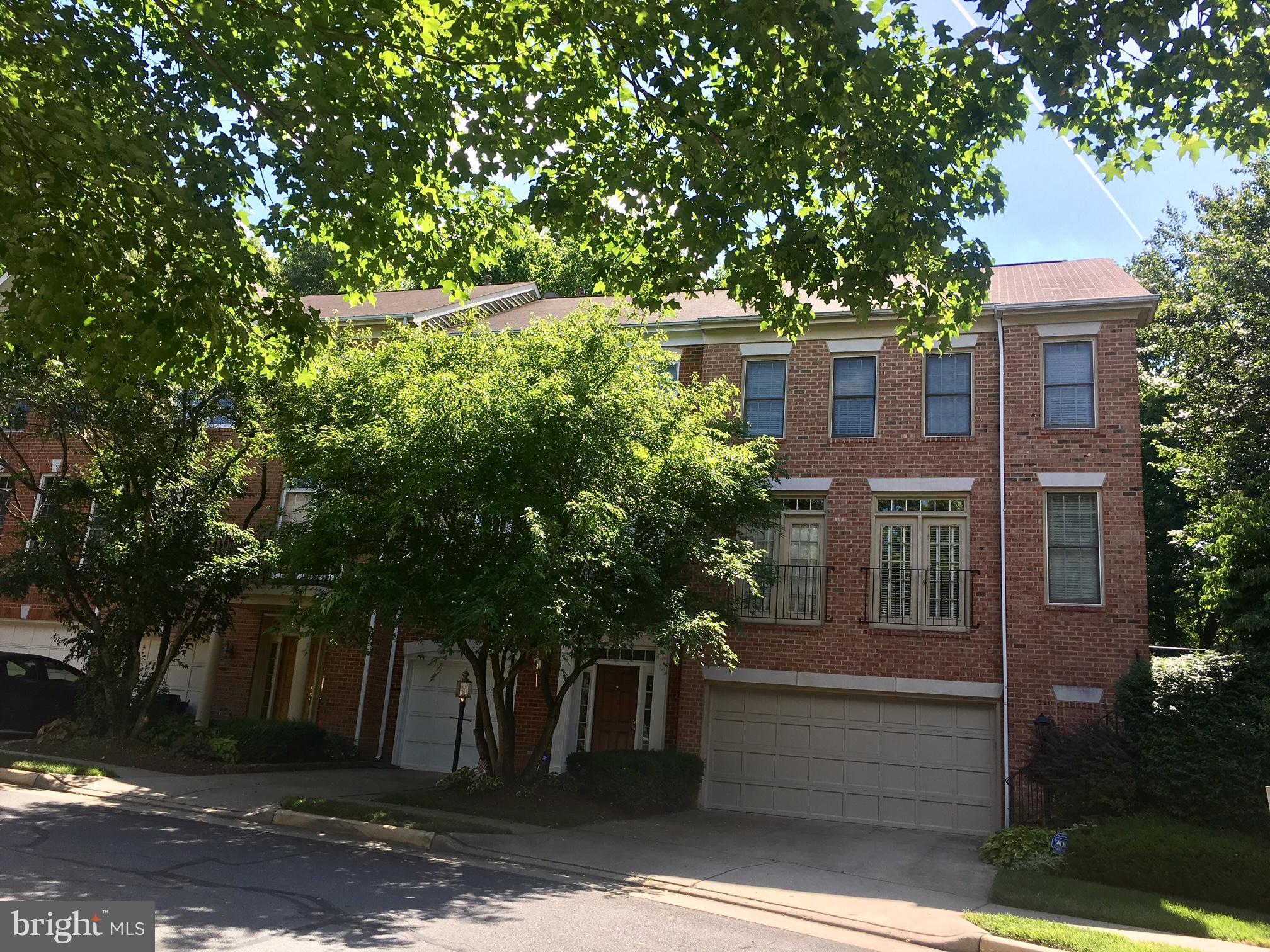RESTON - Residential Lease