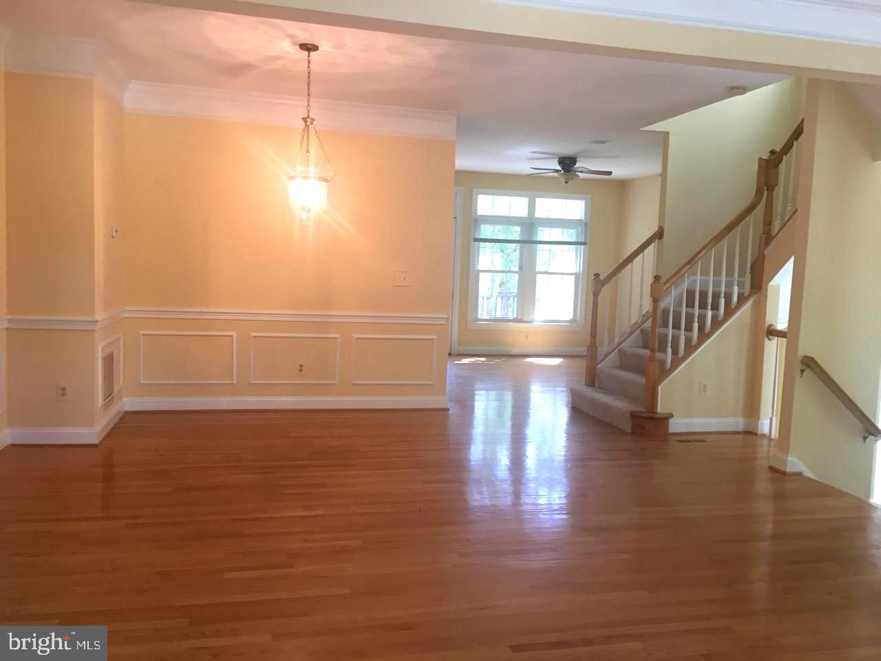 RESTON - Residential Lease