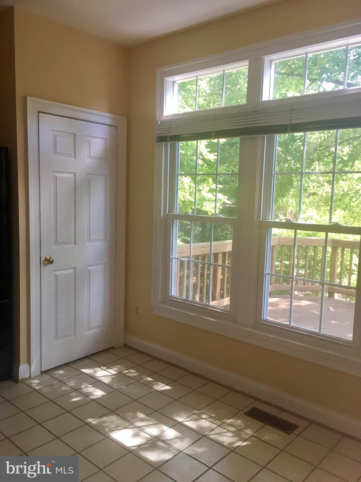 RESTON - Residential Lease