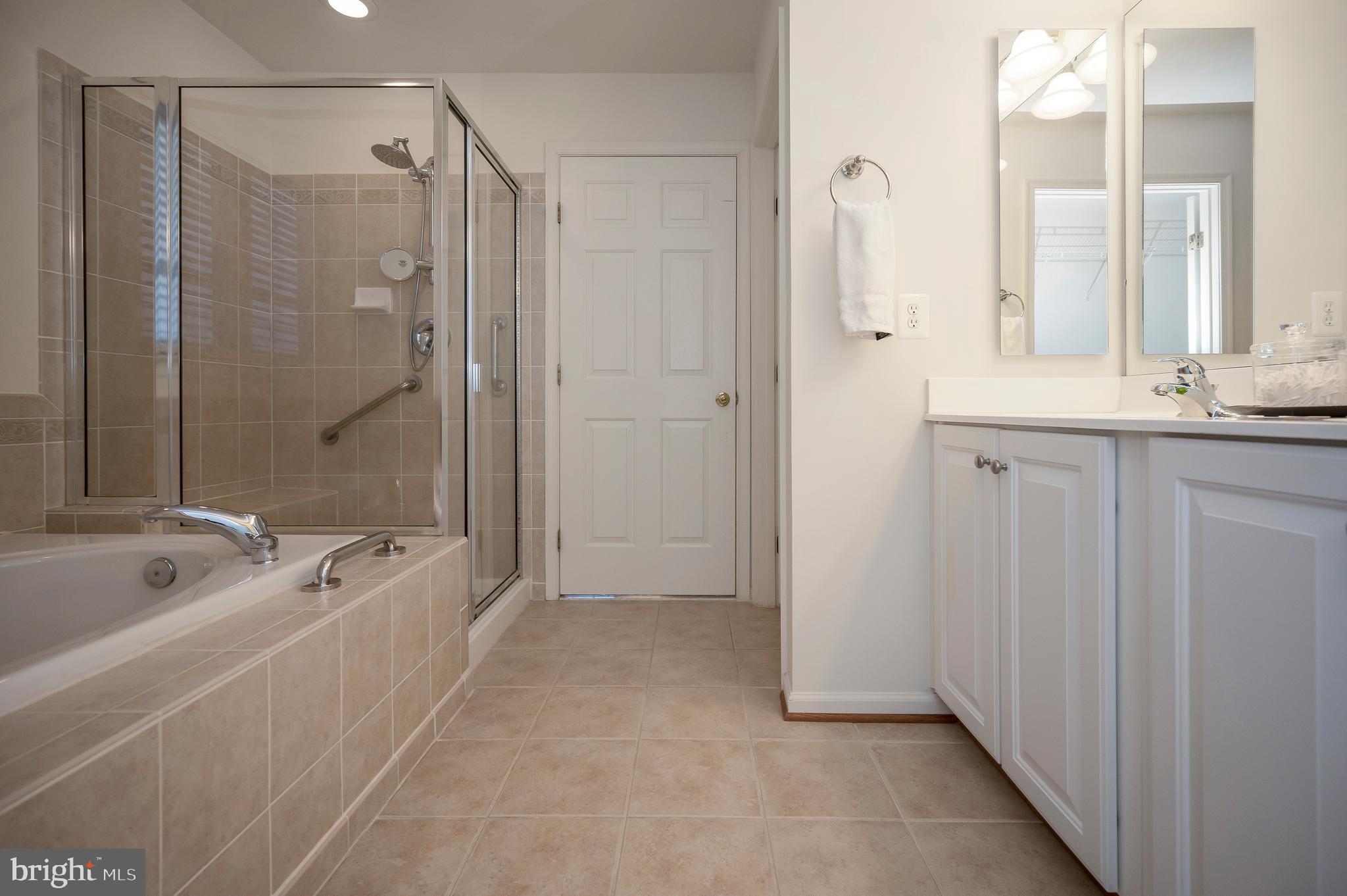 VIRGINIA HERITAGE AT LEE'S PARK - Residential