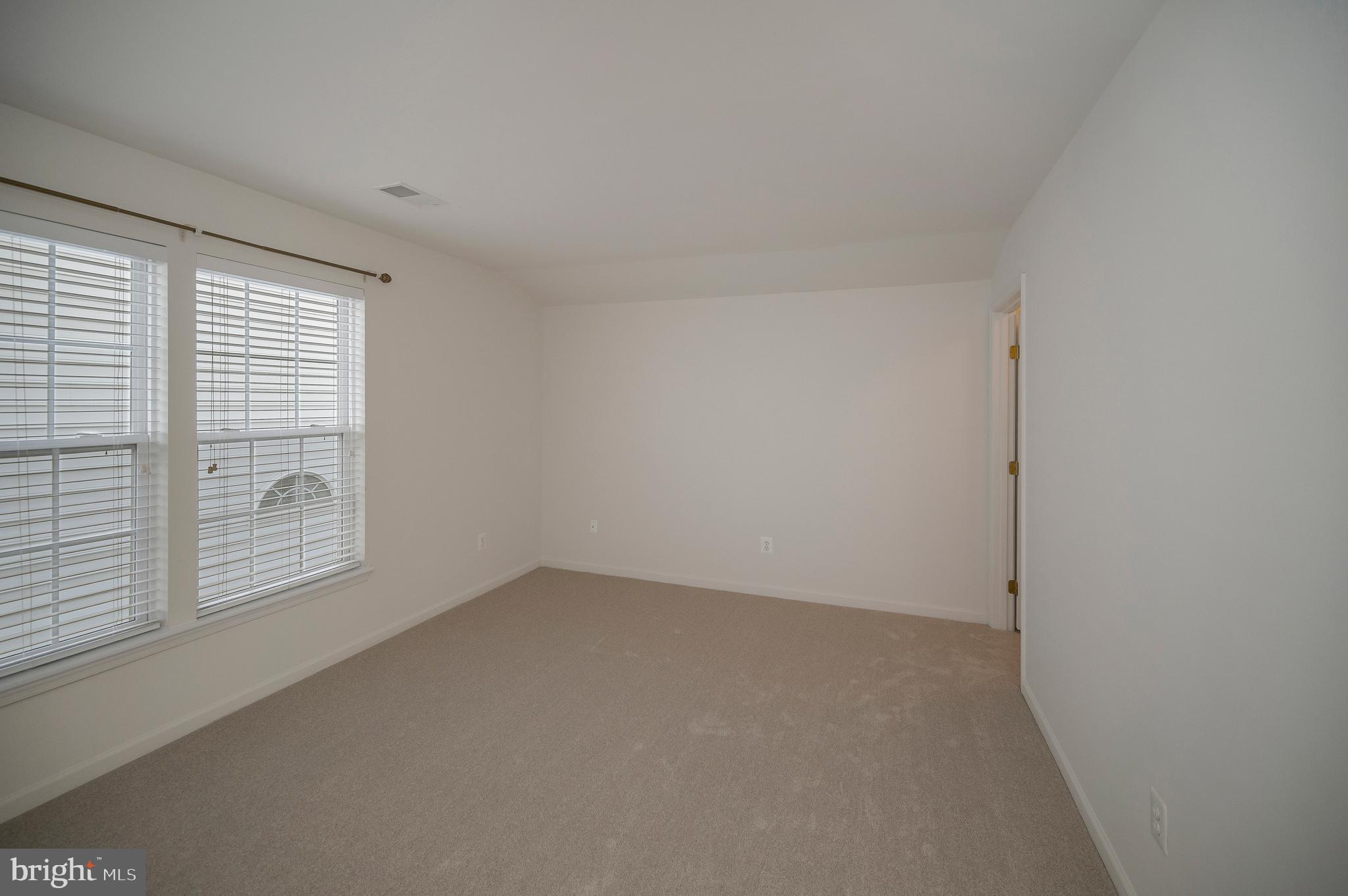 VIRGINIA HERITAGE AT LEE'S PARK - Residential