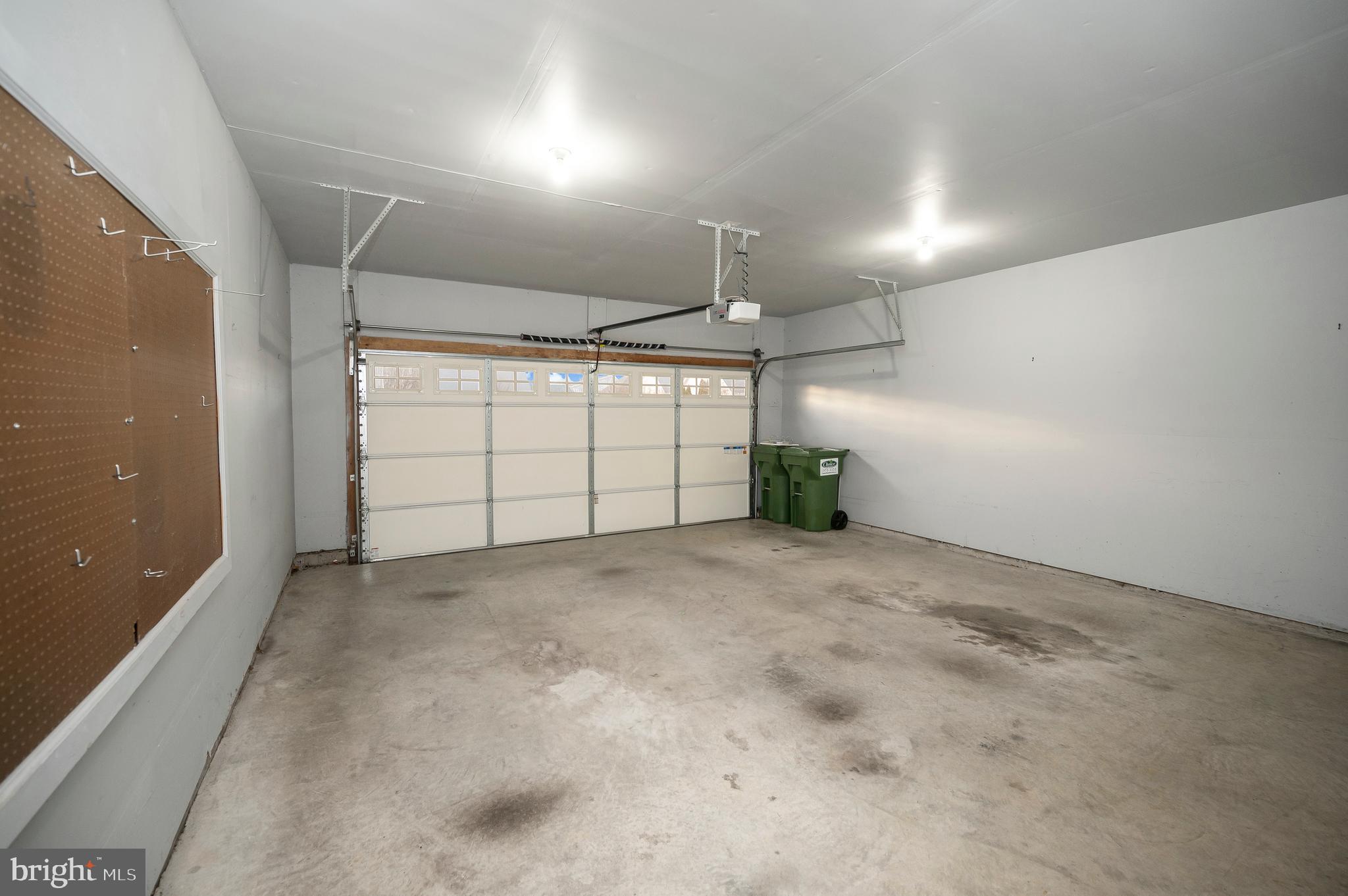 VIRGINIA HERITAGE AT LEE'S PARK - Residential