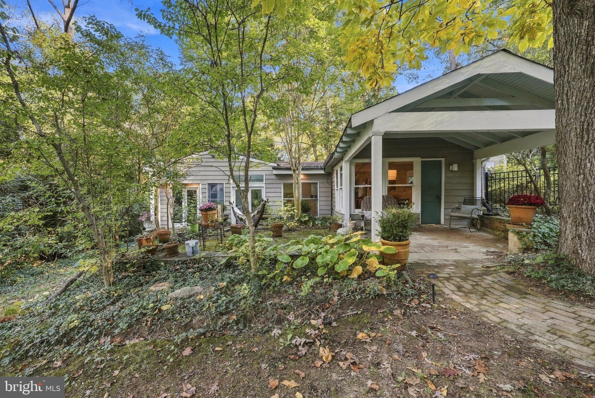 6714 PRINCESS ANNE LANE