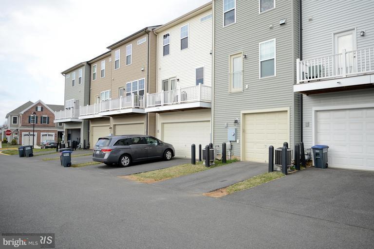 EAST GATE ONE - Residential Lease