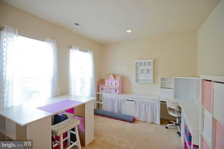 EAST GATE ONE - Residential Lease