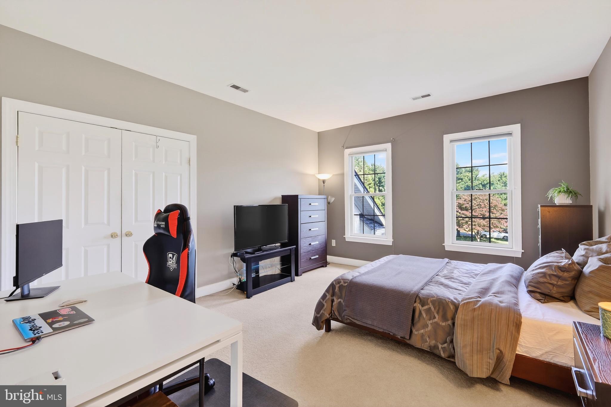 PINDELL WOODS - Residential