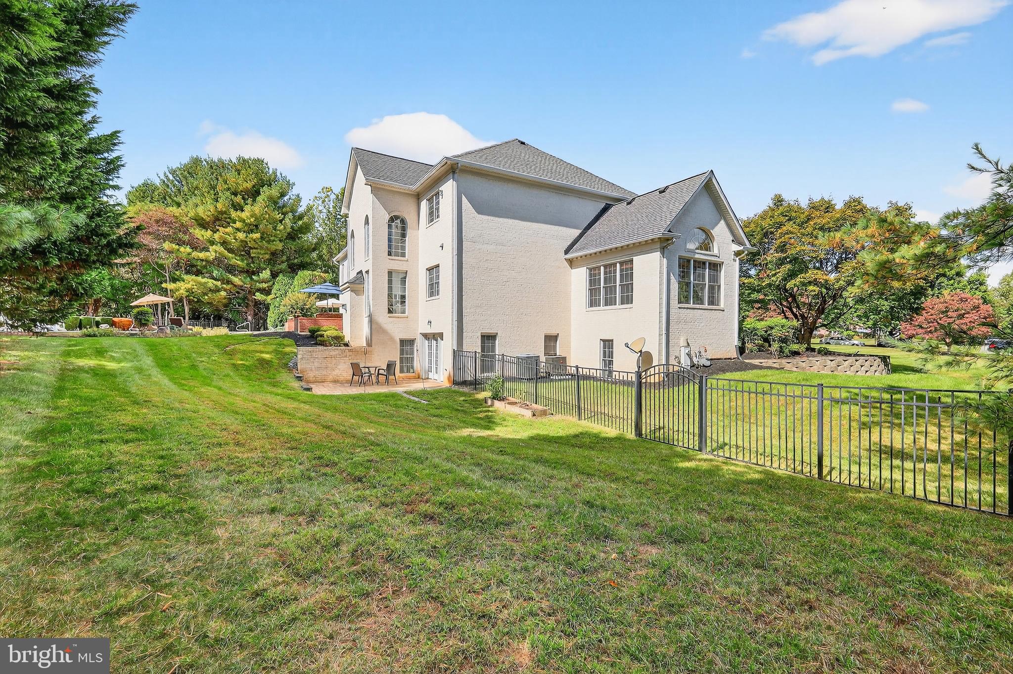 PINDELL WOODS - Residential