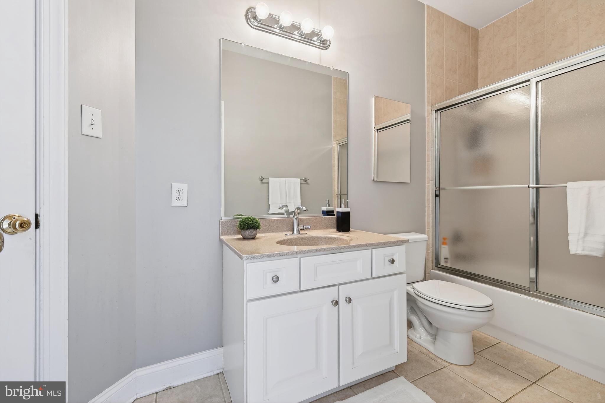 PINDELL WOODS - Residential