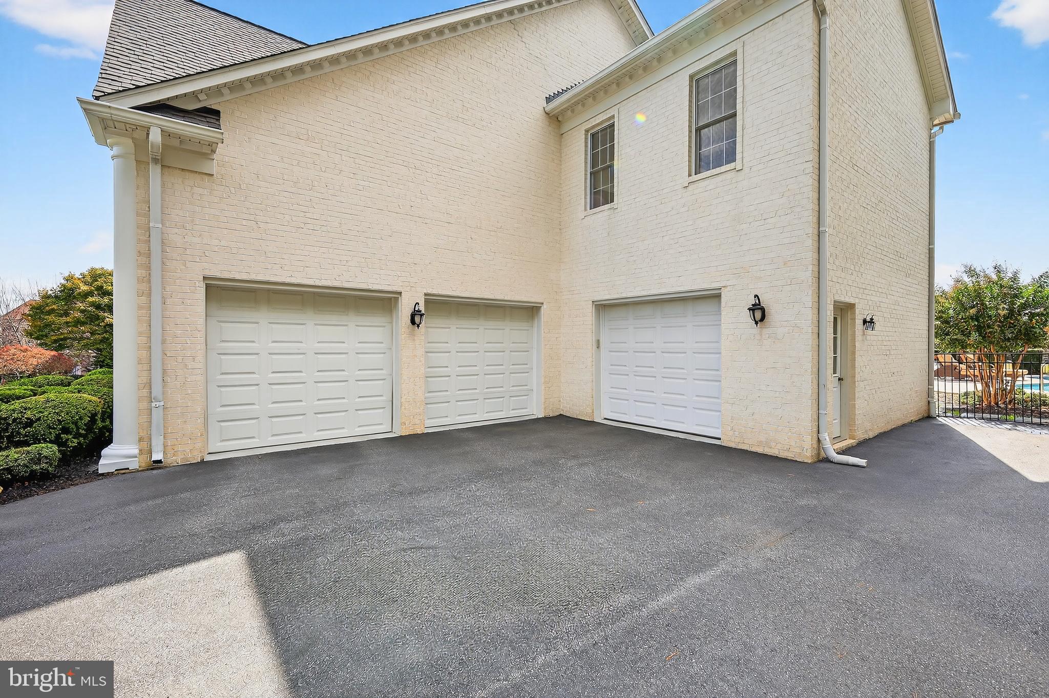 PINDELL WOODS - Residential