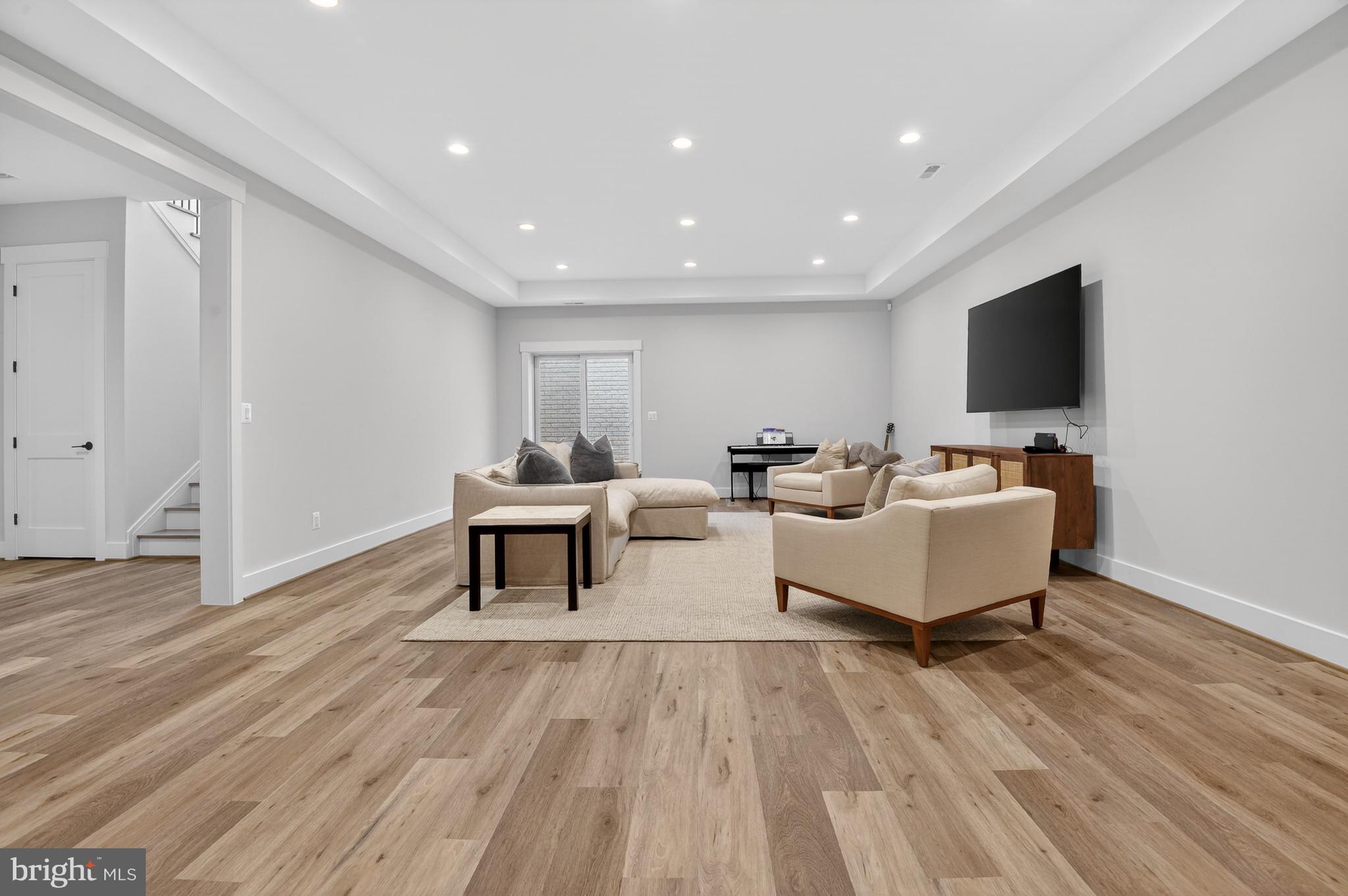 MARLBORO ESTATES - Residential