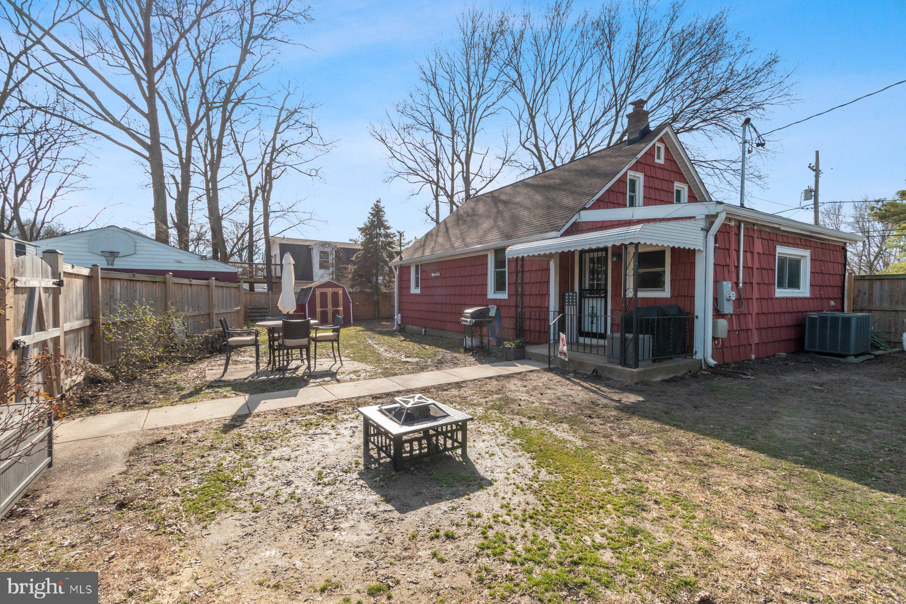 EDGEMERE/SPARROWS POINT - Residential