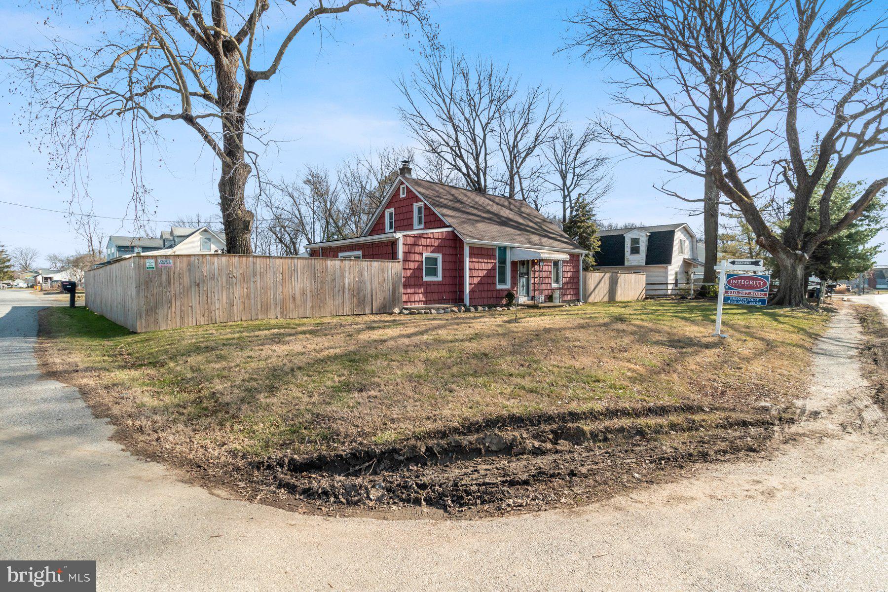 EDGEMERE/SPARROWS POINT - Residential