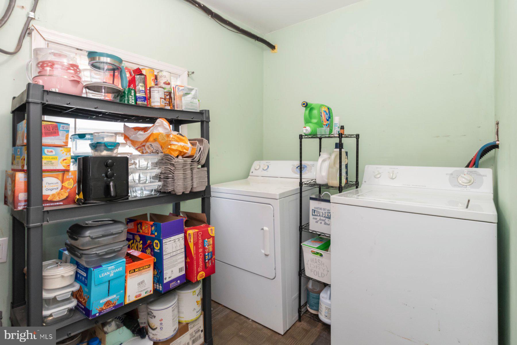 EDGEMERE/SPARROWS POINT - Residential