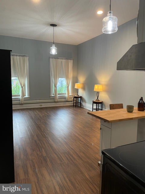 Townhouse For Rent - 213 State Street #3A<br/> HARRISBURG, PA 17101