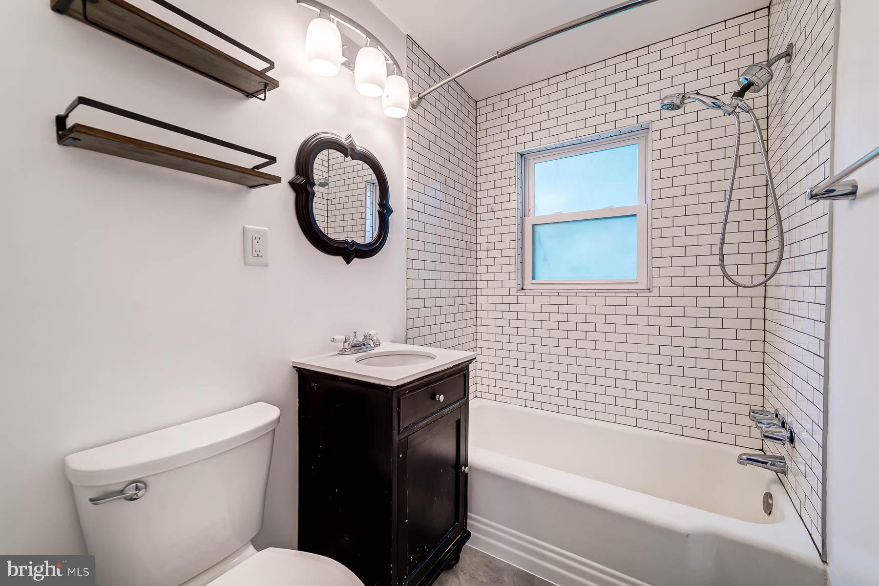 HUNTINGTON - Residential Lease