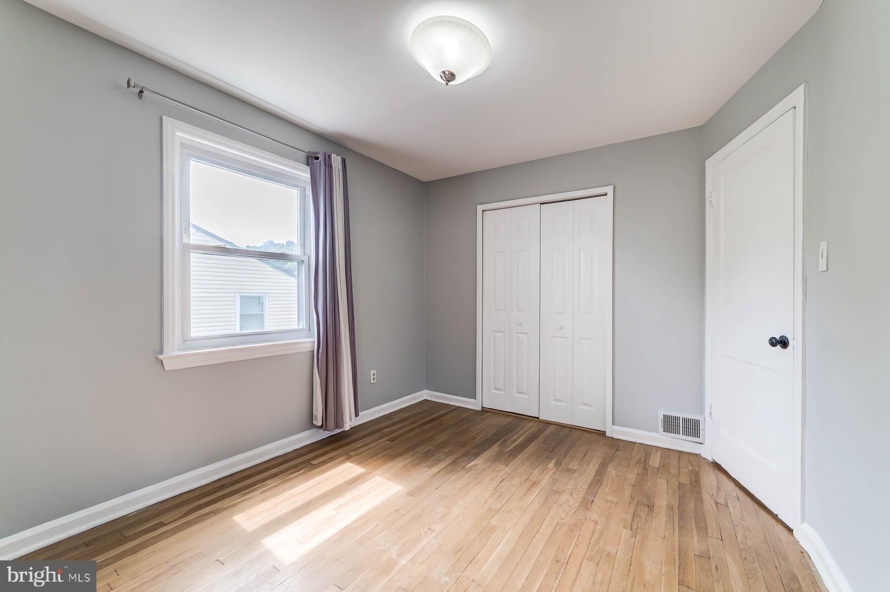 HUNTINGTON - Residential Lease