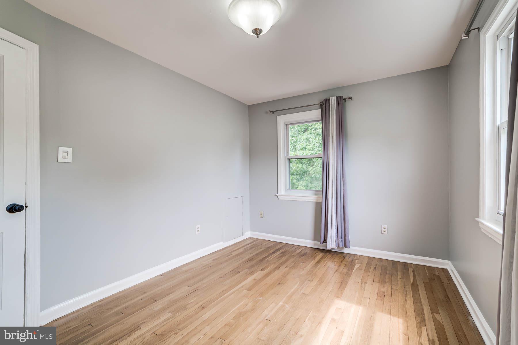 HUNTINGTON - Residential Lease