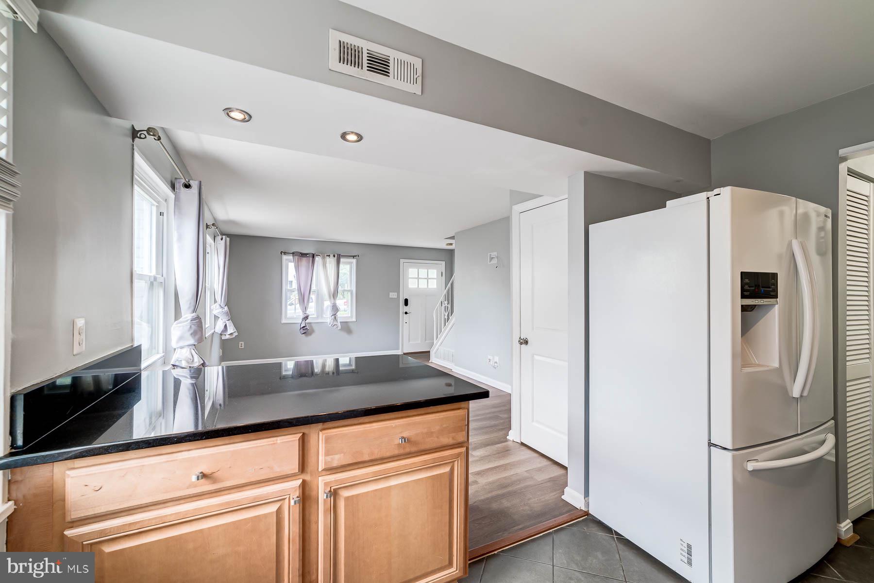 HUNTINGTON - Residential Lease