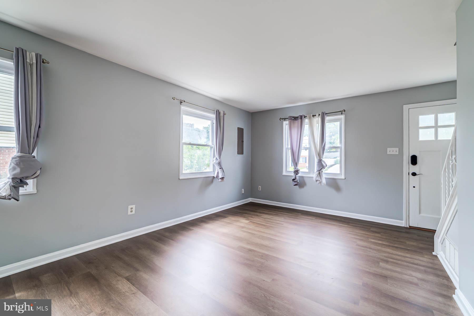 HUNTINGTON - Residential Lease