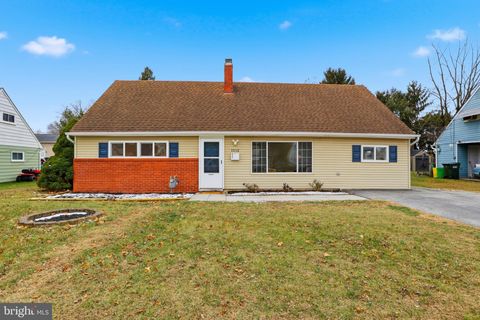 1512 CONTINENTAL ROAD YORK PA 17404