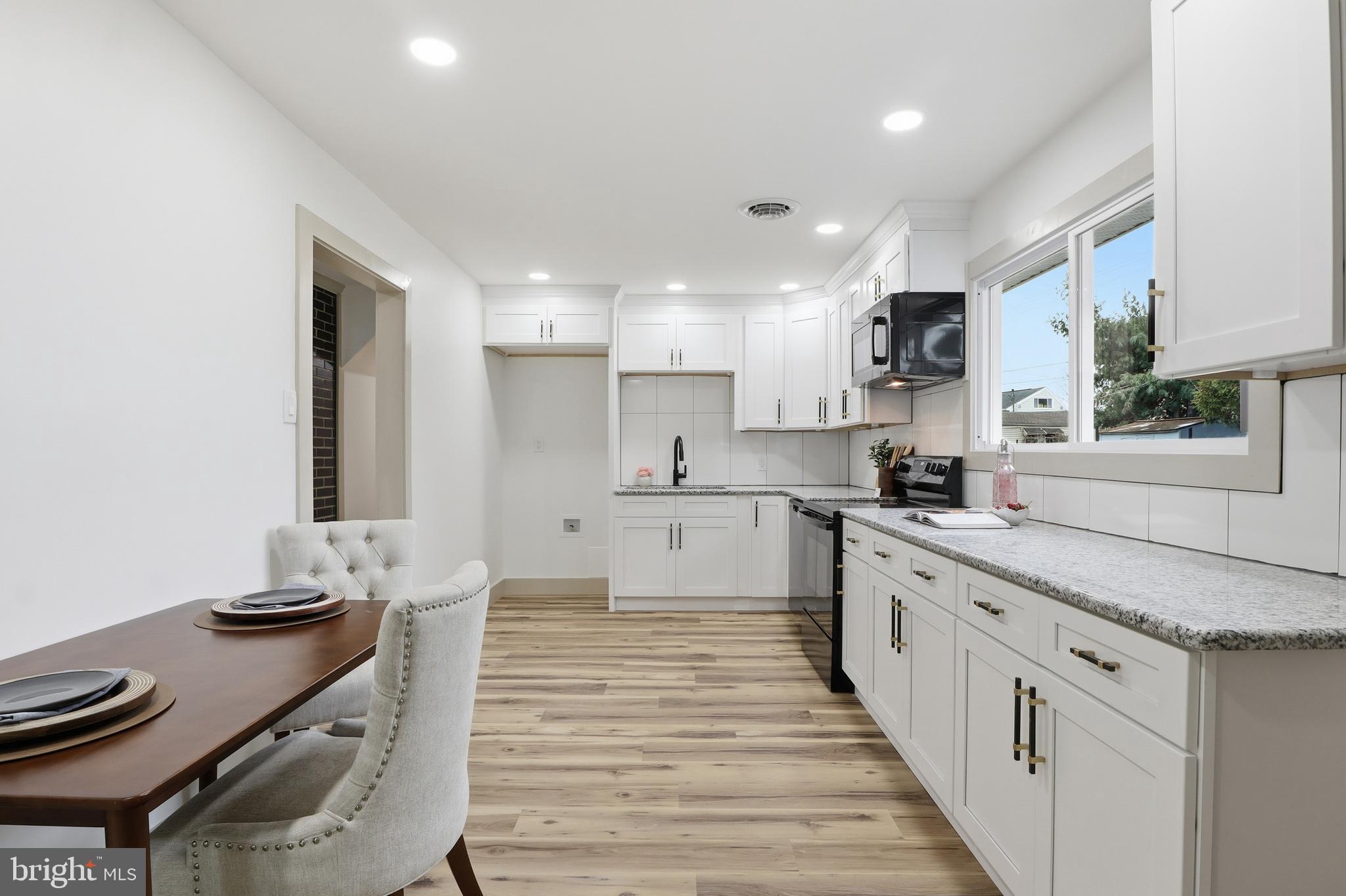 1512 CONTINENTAL ROAD