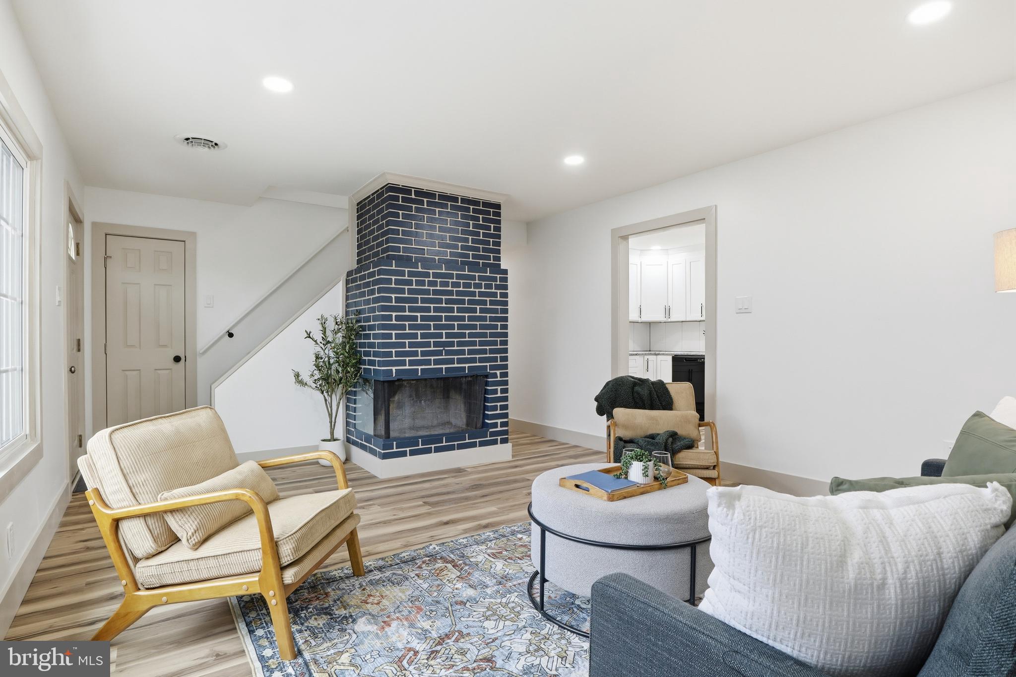 1512 CONTINENTAL ROAD