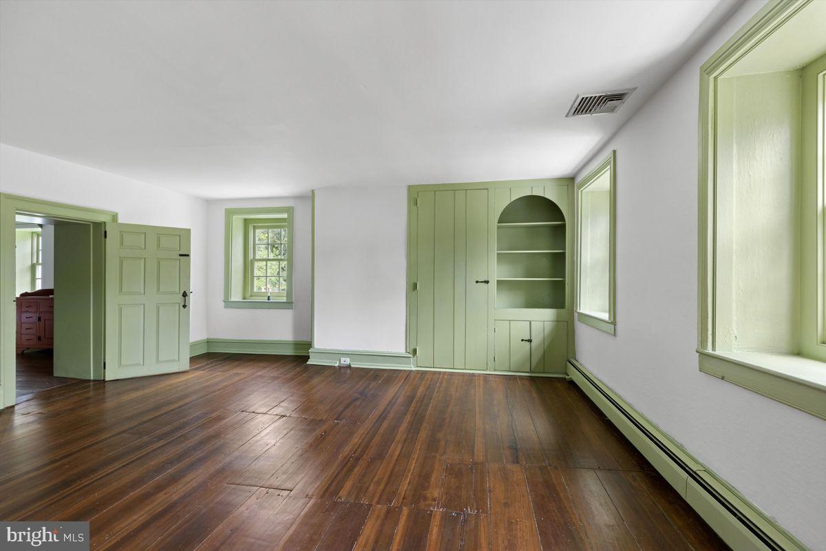 CHESTER SPRINGS - Residential