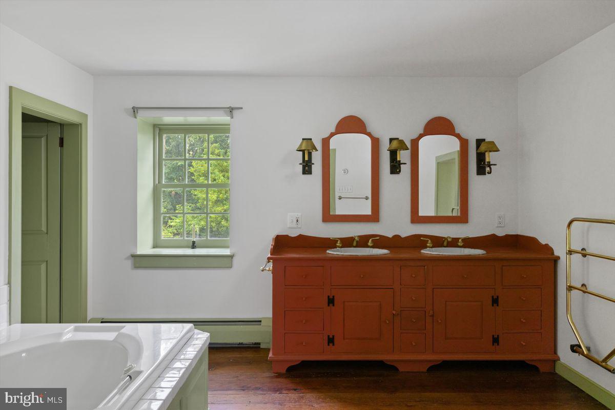 CHESTER SPRINGS - Residential