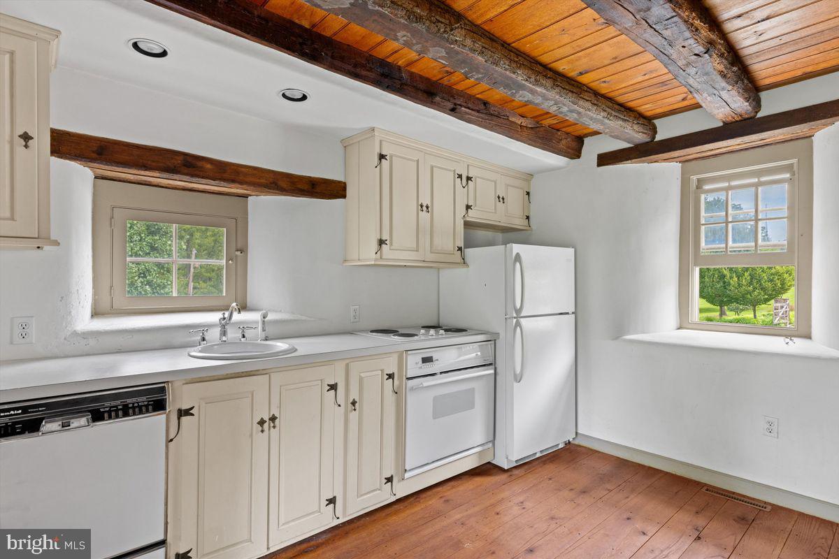 CHESTER SPRINGS - Residential