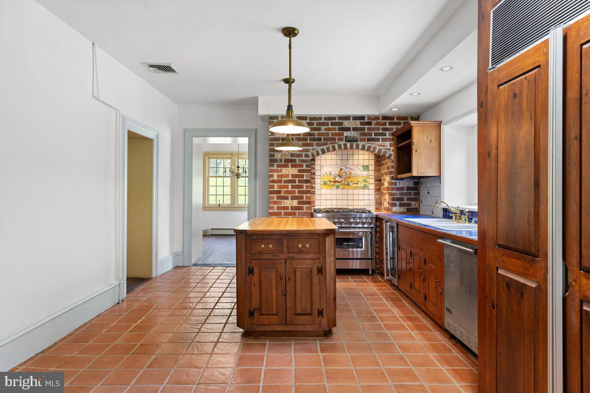 CHESTER SPRINGS - Residential