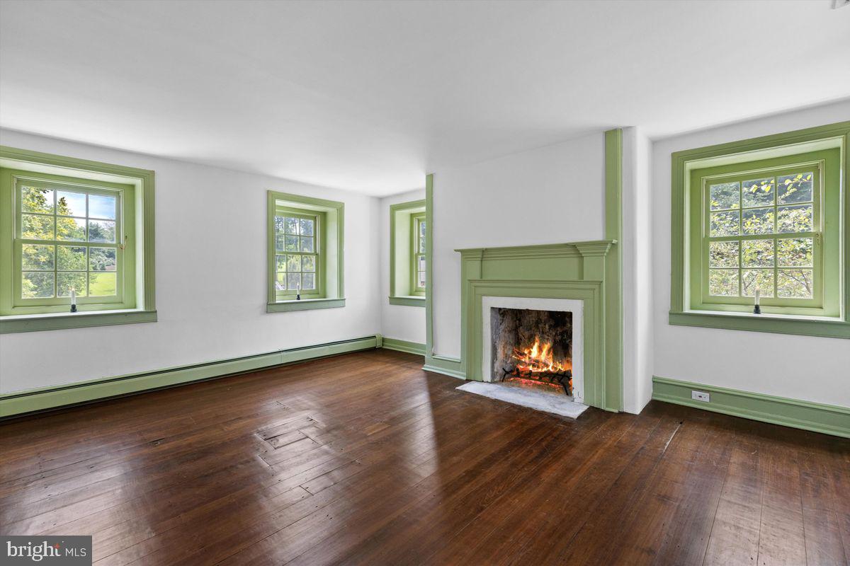 CHESTER SPRINGS - Residential