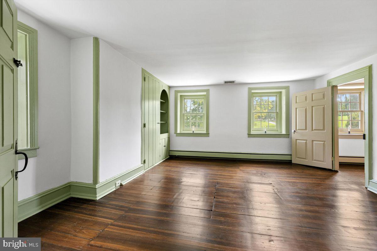 CHESTER SPRINGS - Residential