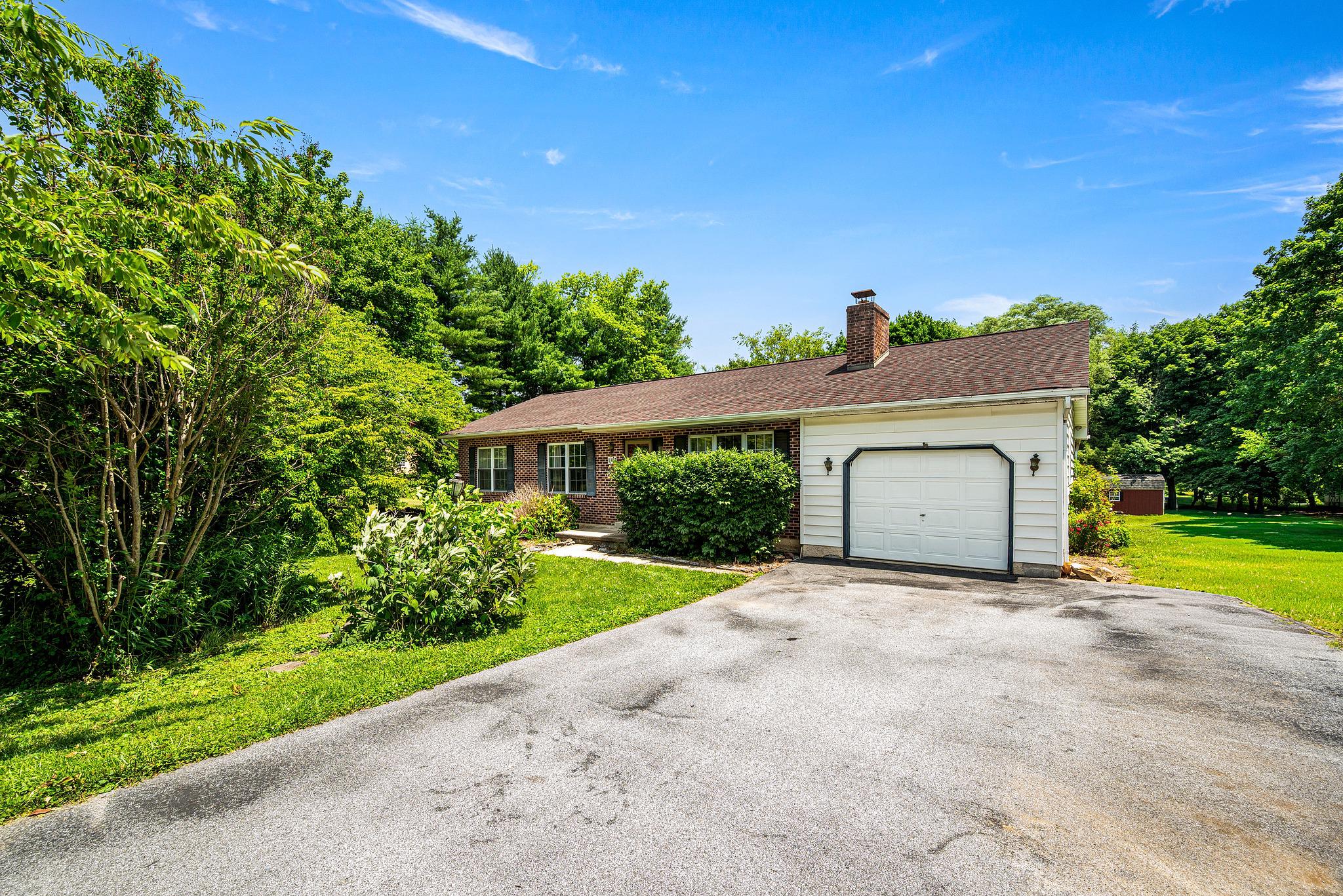 102 MONTGOMERY DRIVE