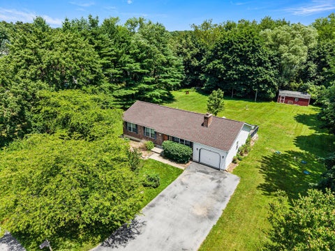 Homes For Sale - 102 Montgomery Drive<br/> COATESVILLE, PA 19320