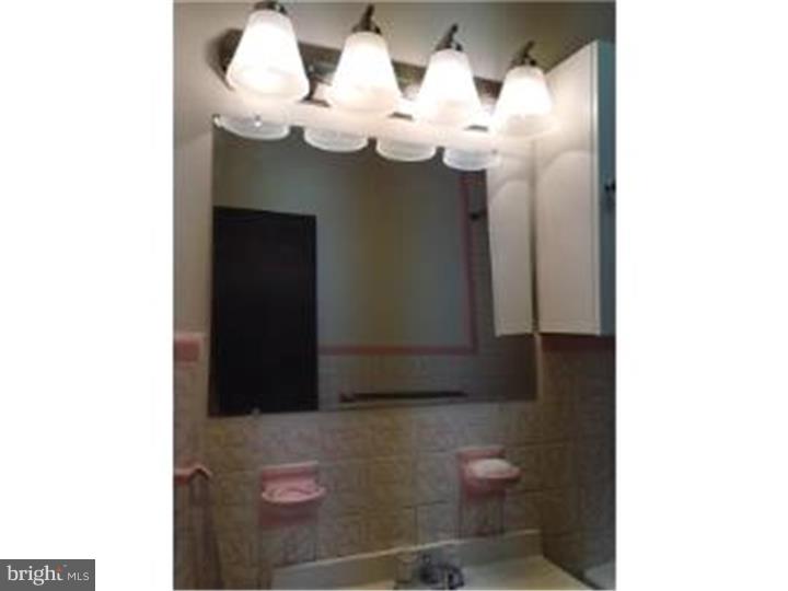 OVERBROOK - Residential Lease