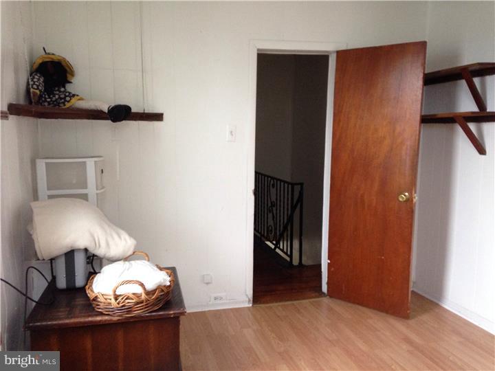 OVERBROOK - Residential Lease