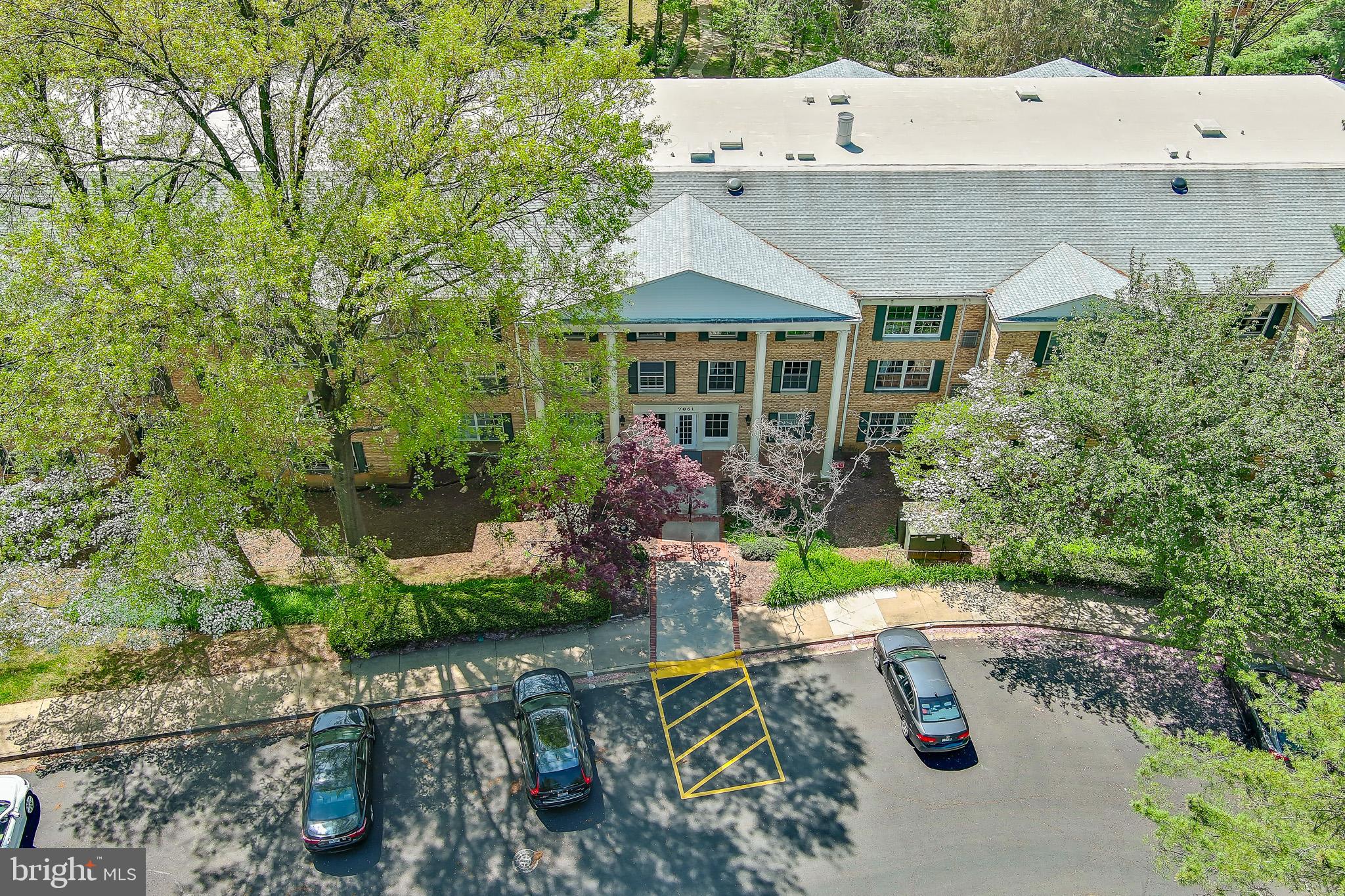 THE COLONIES - Residential