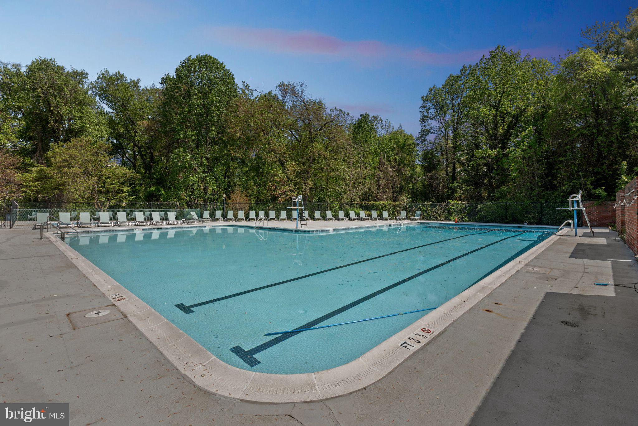 THE COLONIES - Residential