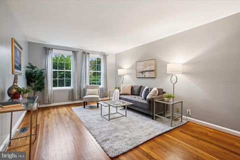 4212 36TH STREET S A1 ARLINGTON VA 22206
