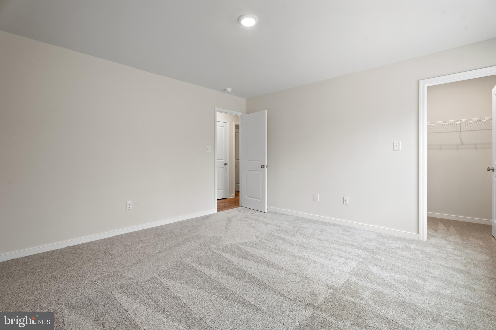 GARLAND LAKE - Residential